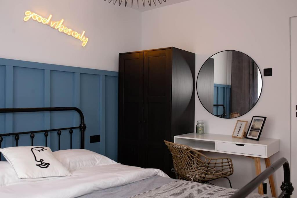 Blue Moon. Cozy Apartment Near Iulius Mall Cluj-Napoca Eksteriør billede